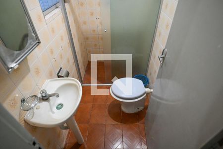 Casa à venda com 174m², 2 quartos e 4 vagas Casa à venda com 174m², 2 quartos e 4 vagasBanheiro