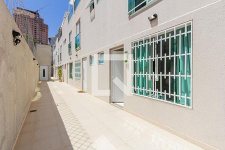 Casa à venda com 75m², 2 quartos e 1 vaga