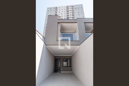 Casa à venda com 156m², 3 quartos e 2 vagasFachada Interna