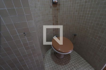 Casa à venda com 574m², 3 quartos e 5 vagasLavabo 2