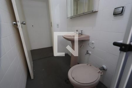 Casa à venda com 574m², 3 quartos e 5 vagasBanheiro de serviço