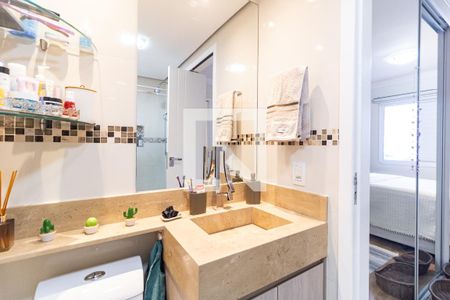 Apartamento à venda com 55m², 2 quartos e 2 vagas Apartamento à venda com 55m², 2 quartos e 2 vagasBanheiro da Suíte