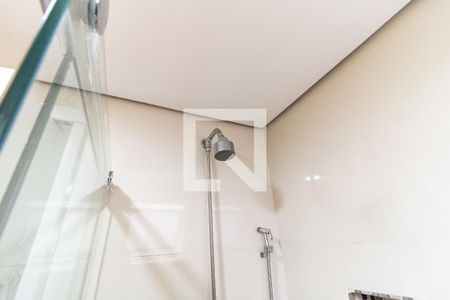 Apartamento à venda com 55m², 2 quartos e 2 vagas Apartamento à venda com 55m², 2 quartos e 2 vagasBanheiro da Suíte