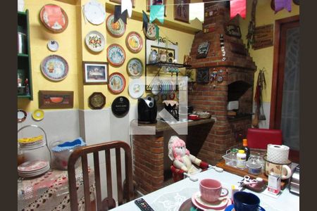 Casa à venda com 200m², 4 quartos e 2 vagasÁrea gourmet