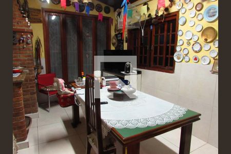 Casa à venda com 200m², 4 quartos e 2 vagasÁrea gourmet