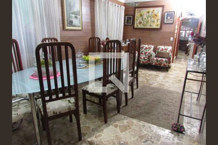 Casa à venda com 200m², 4 quartos e 2 vagasSala de Jantar