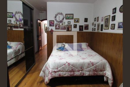 Casa à venda com 200m², 4 quartos e 2 vagasSuíte 2