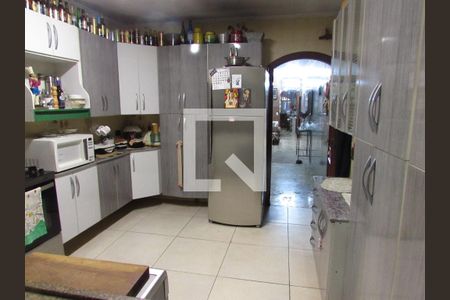 Casa à venda com 200m², 4 quartos e 2 vagasCozinha