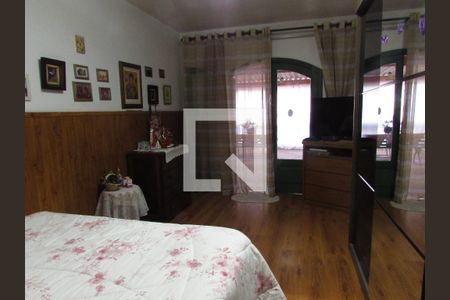 Casa à venda com 200m², 4 quartos e 2 vagasSuíte 2