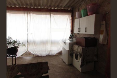 Casa à venda com 200m², 4 quartos e 2 vagasVaranda