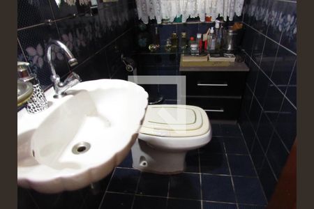 Casa à venda com 200m², 4 quartos e 2 vagasBanheiro Social