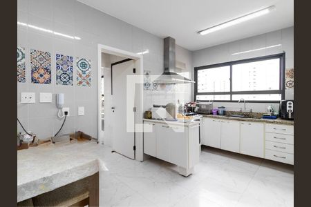 Apartamento à venda com 173m², 4 quartos e 4 vagas