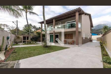 Casa à venda com 440m², 4 quartos e 5 vagas