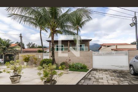 Casa à venda com 440m², 4 quartos e 5 vagas