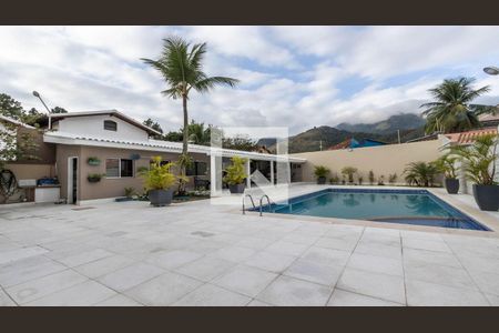 Casa à venda com 440m², 4 quartos e 5 vagas