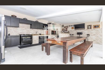 Casa à venda com 440m², 4 quartos e 5 vagas