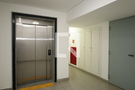 Apartamento à venda com 50m², 1 quarto e 1 vagaÁrea comum - Saguão do prédio