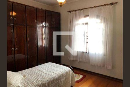 Casa à venda com 270m², 4 quartos e 2 vagas