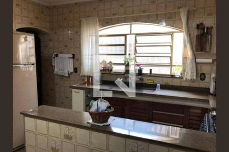 Casa à venda com 270m², 4 quartos e 2 vagas