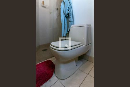 Apartamento à venda com 208m², 3 quartos e 2 vagas Apartamento à venda com 208m², 3 quartos e 2 vagasBanheiro