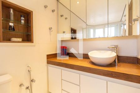 Apartamento à venda com 198m², 3 quartos e 3 vagas