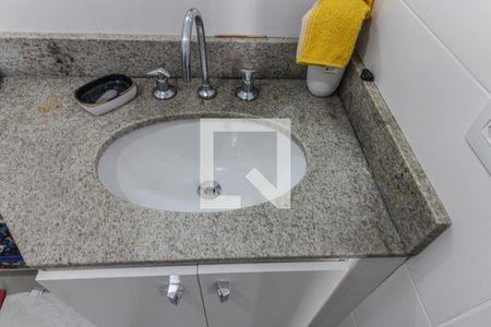 Apartamento à venda com 67m², 2 quartos e 1 vaga Apartamento à venda com 67m², 2 quartos e 1 vagaSuíte - Banheiro
