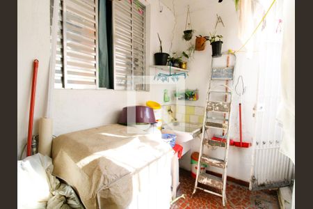 Casa à venda com 60m², 2 quartos e 1 vagaÁrea de Serviço