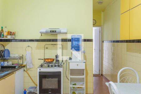 Casa à venda com 233m², 2 quartos e 4 vagas