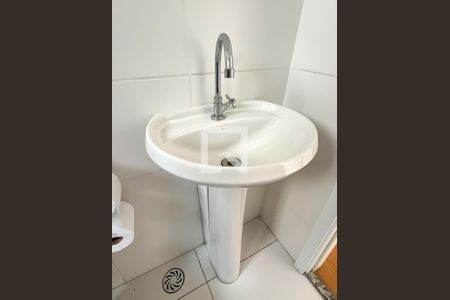 Apartamento para alugar com 44m², 2 quartos e sem vaga Apartamento para alugar com 44m², 2 quartos e sem vagaBanheiro