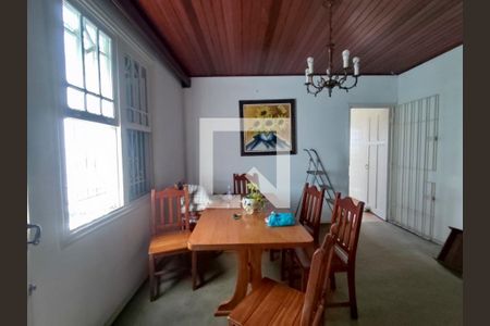 Casa à venda com 187m², 3 quartos e 4 vagas