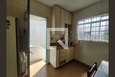 Casa à venda com 187m², 3 quartos e 4 vagas