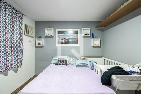 Casa à venda com 200m², 4 quartos e 2 vagas