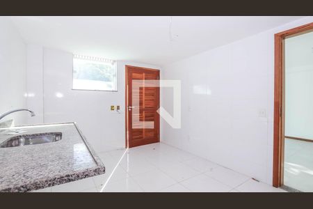 Casa à venda com 169m², 3 quartos e 6 vagas