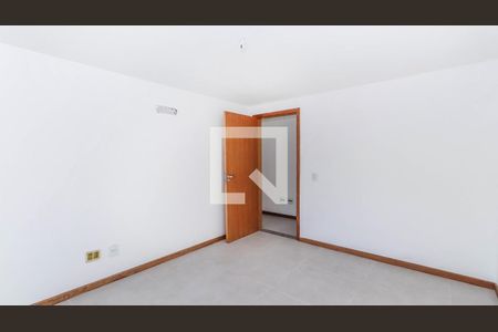 Casa à venda com 169m², 3 quartos e 6 vagas
