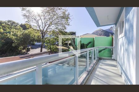 Casa à venda com 169m², 3 quartos e 6 vagas