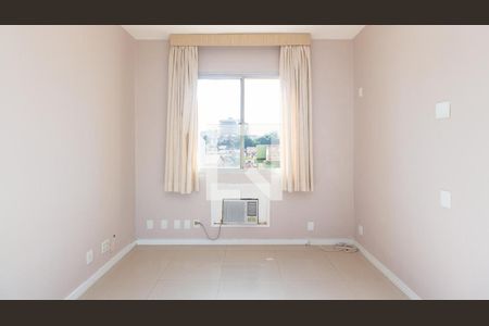 Apartamento à venda com 77m², 2 quartos e 1 vaga