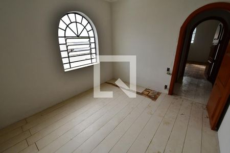 Casa à venda com 1000m², 8 quartos e sem vagaQuarto 1