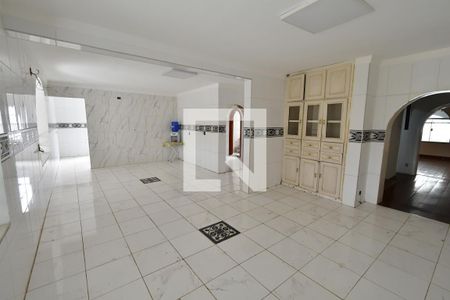 Casa à venda com 1000m², 8 quartos e sem vagaCopa / Cozinha