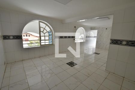 Casa à venda com 1000m², 8 quartos e sem vagaCopa / Cozinha
