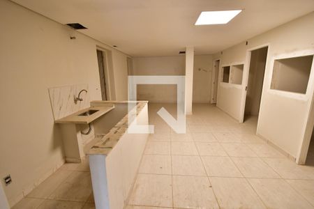Casa à venda com 1000m², 8 quartos e sem vagaPorão