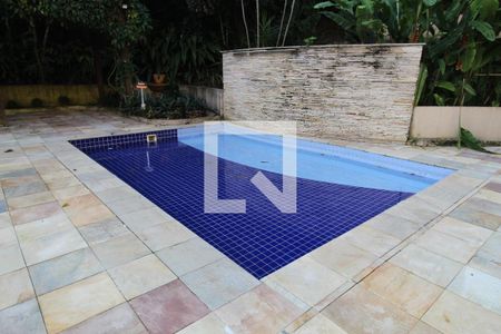Casa de condomínio à venda com 167m², 4 quartos e 2 vagasÁrea comum - Piscina