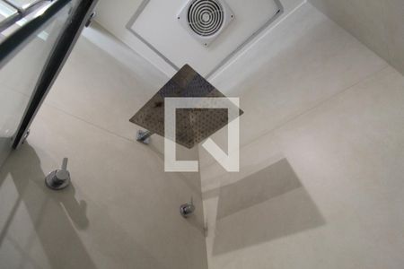 Casa de condomínio à venda com 167m², 4 quartos e 2 vagasBanheiro social