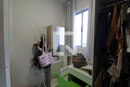 Casa de condomínio à venda com 167m², 4 quartos e 2 vagasQuarto 1 - Closet