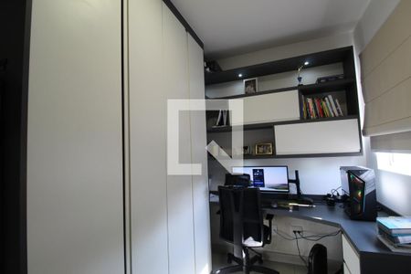 Casa de condomínio à venda com 167m², 4 quartos e 2 vagasQuarto 2