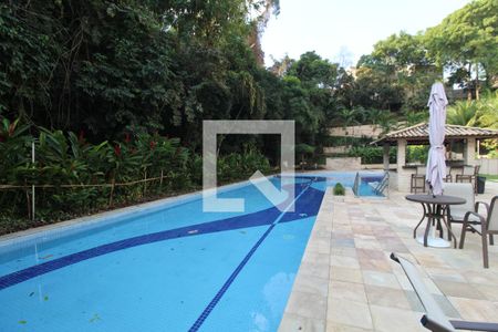 Casa de condomínio à venda com 167m², 4 quartos e 2 vagasÁrea comum - Piscina