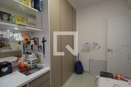 Casa de condomínio à venda com 167m², 4 quartos e 2 vagasQuarto 1