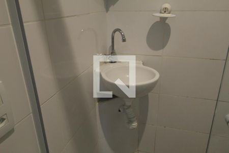 Casa de condomínio à venda com 167m², 4 quartos e 2 vagasÁrea de serviço - Banheiro