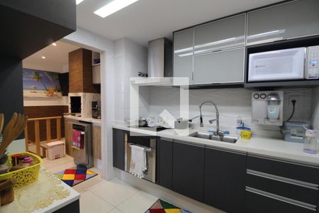 Casa de condomínio à venda com 167m², 4 quartos e 2 vagasCozinha