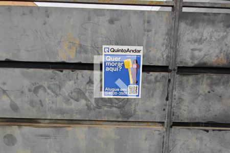 Casa à venda com 196m², 3 quartos e 4 vagas Casa à venda com 196m², 3 quartos e 4 vagasPLACA INSTALADA NA FACHADA