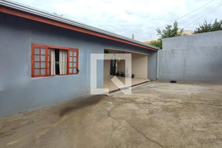 Casa à venda com 196m², 3 quartos e 4 vagas Casa à venda com 196m², 3 quartos e 4 vagasQuintal - Garagem